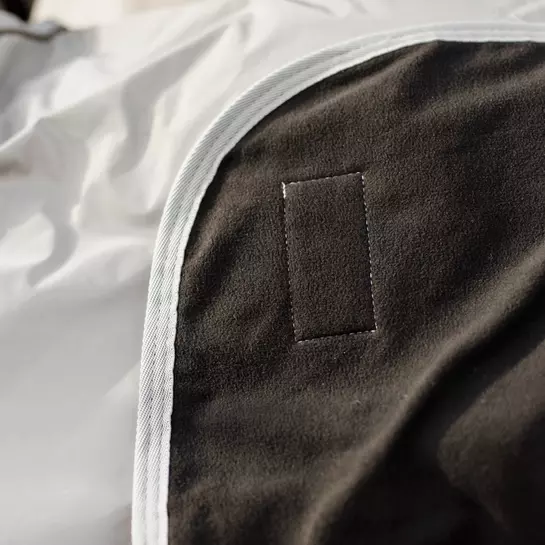 Kentucky Horsewear Kentucky Quarter Rug Reflective 5 Kentucky Horsewear Kentucky Quarter Rug Reflective - Image 5