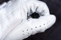 Hirzl Soffft Dressage Gloves - White 27 Hirzl Soffft Dressage Gloves - White -Online Equestrian Supplies hirzl dressage soffft detail 1 8